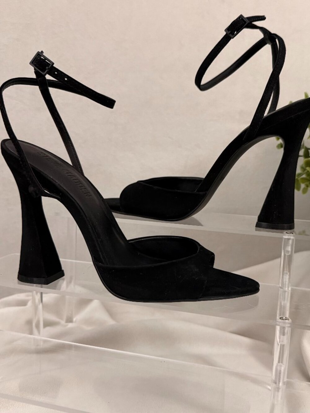 Steve Madden BEKI Black Strappy Sculptural Heel Sandals Size 7 NEW